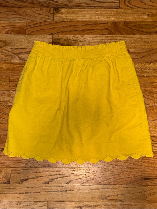 J. Crew Dresses & Skirts - J. Crew Yellow Scalloped Hem Women's Skirt size 8